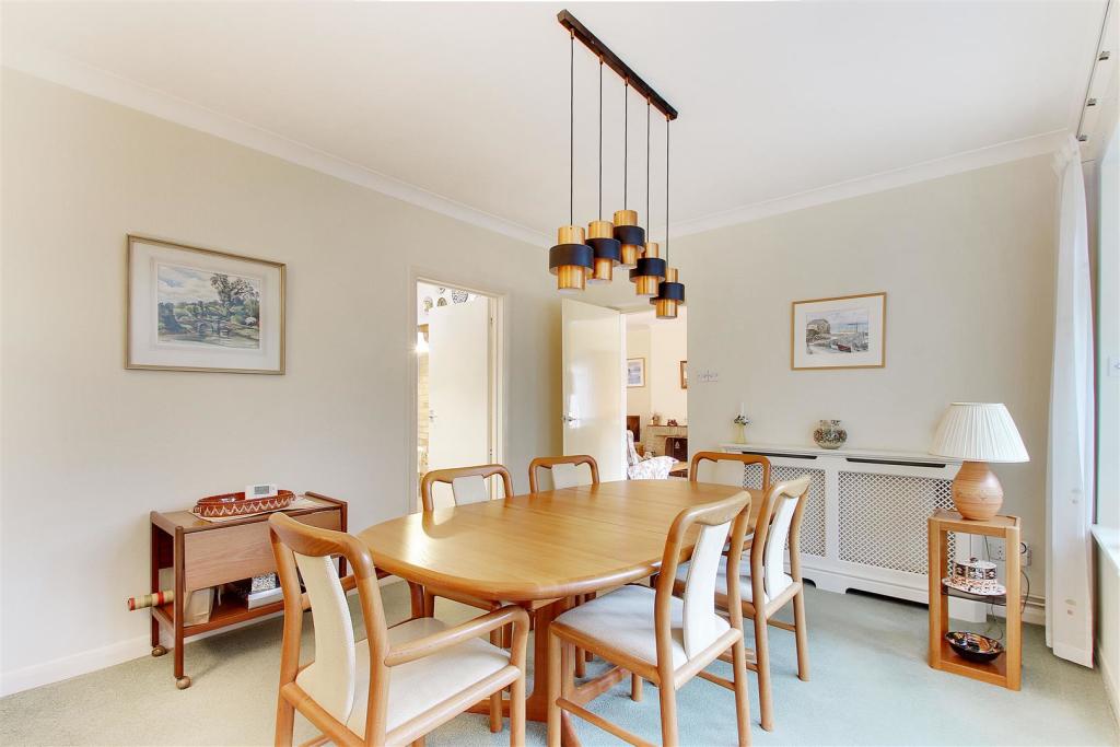 Dining Room.jpg