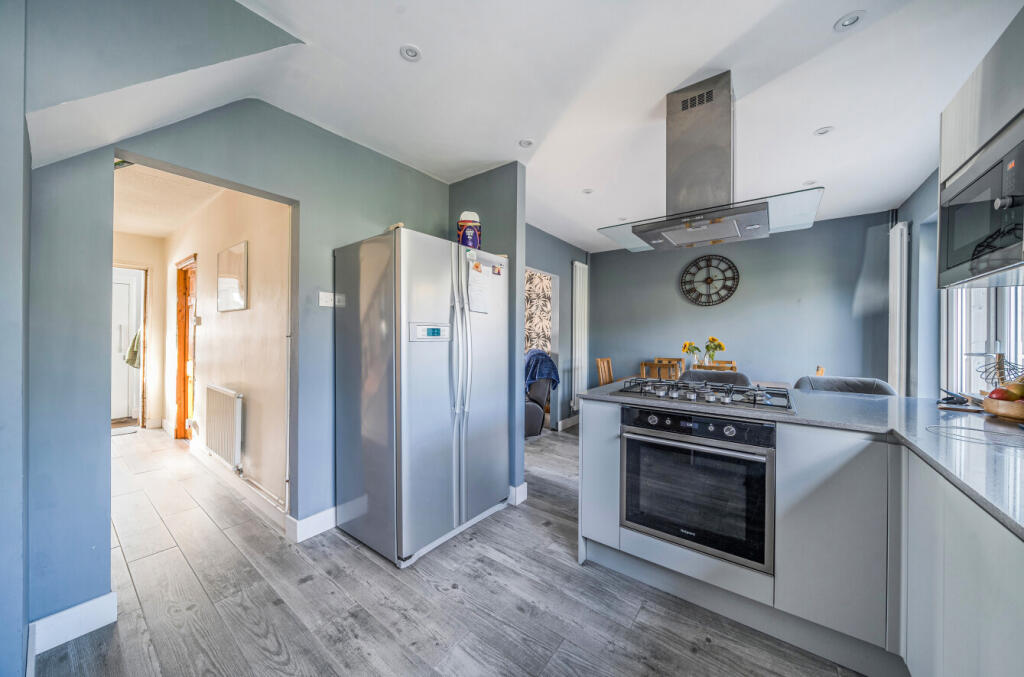 1348839-12-68d2d3...