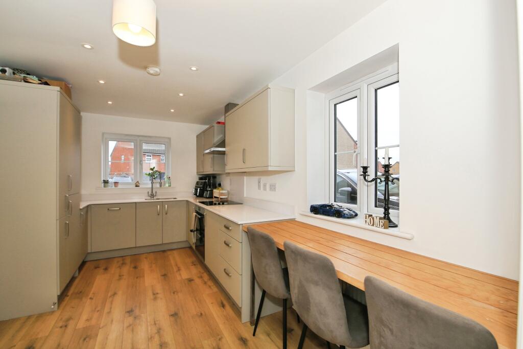 Kitchen/Breakfast