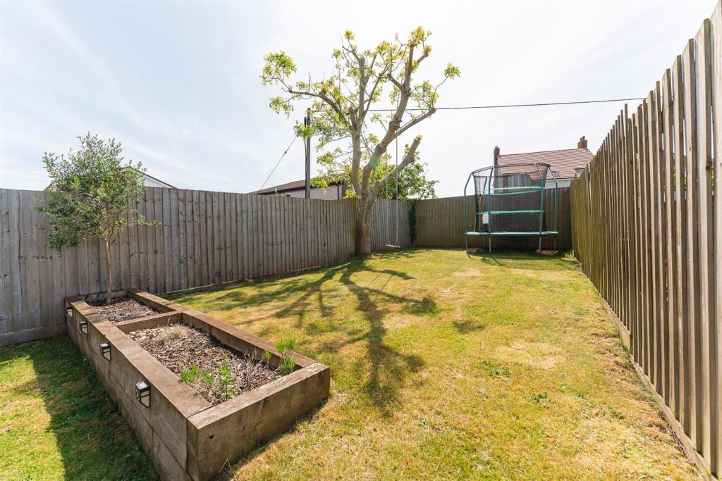Garden 3.jpg