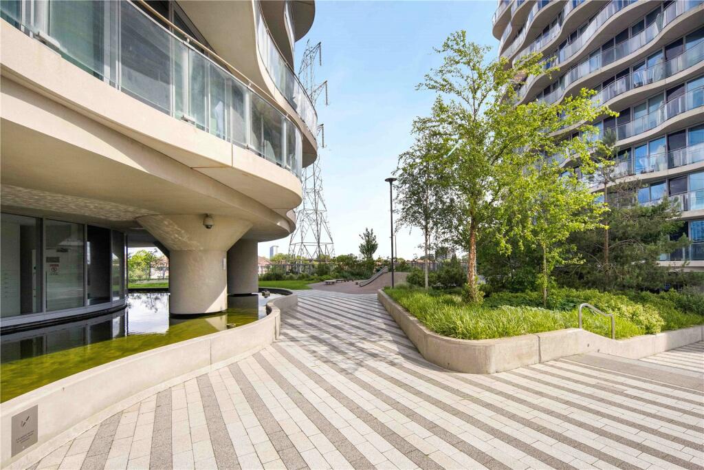 Exterior View 3