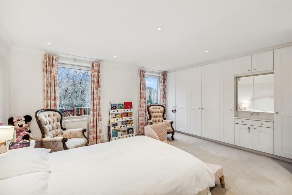 Chiswick Staithe, W4 - FOR SALE