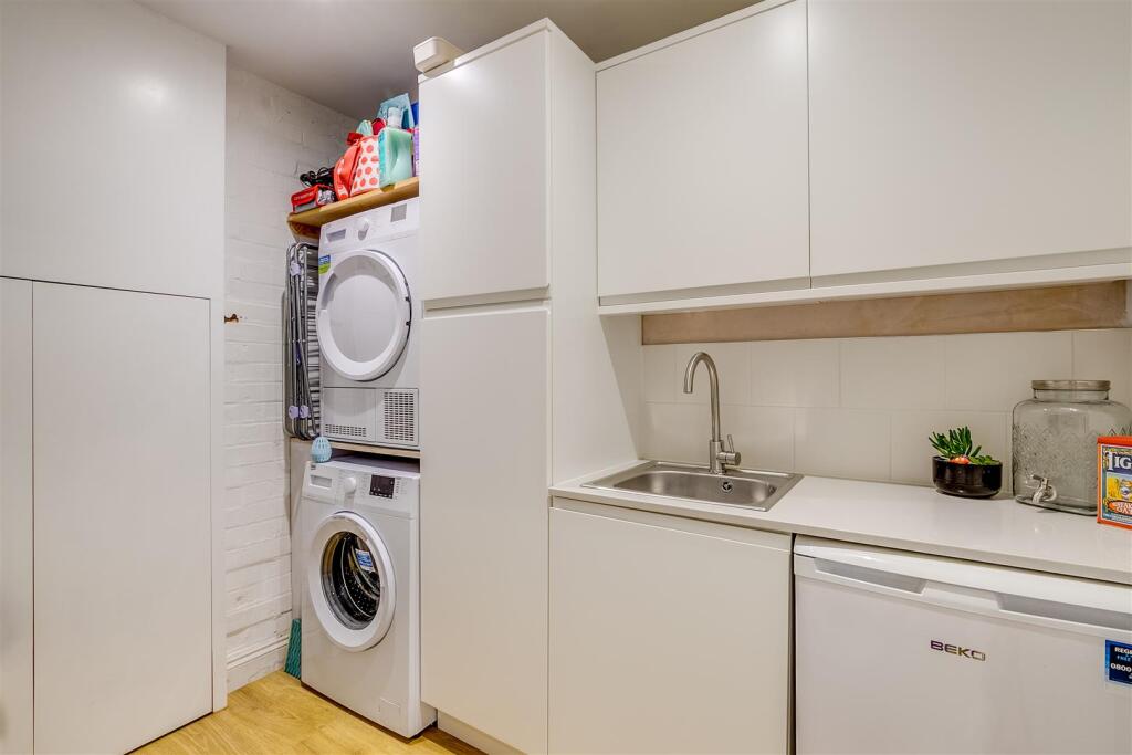 Eastholm Green 9-1.jpg