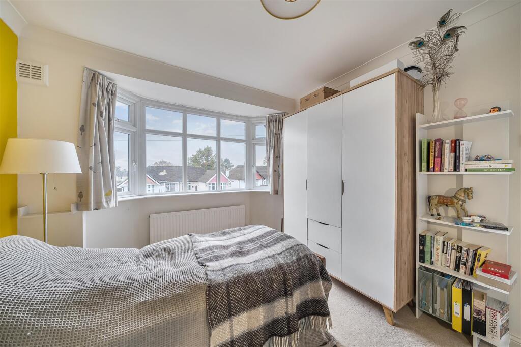 Malvern Way - Bed 2.jpg
