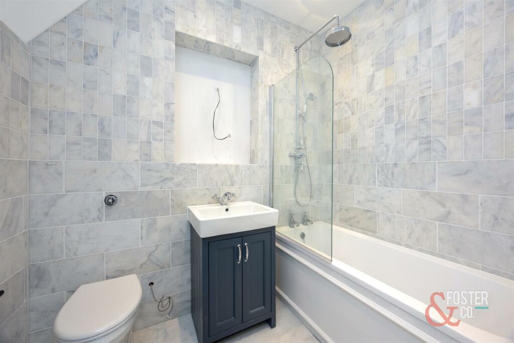Third Avenue, Flat 11-003.jpg