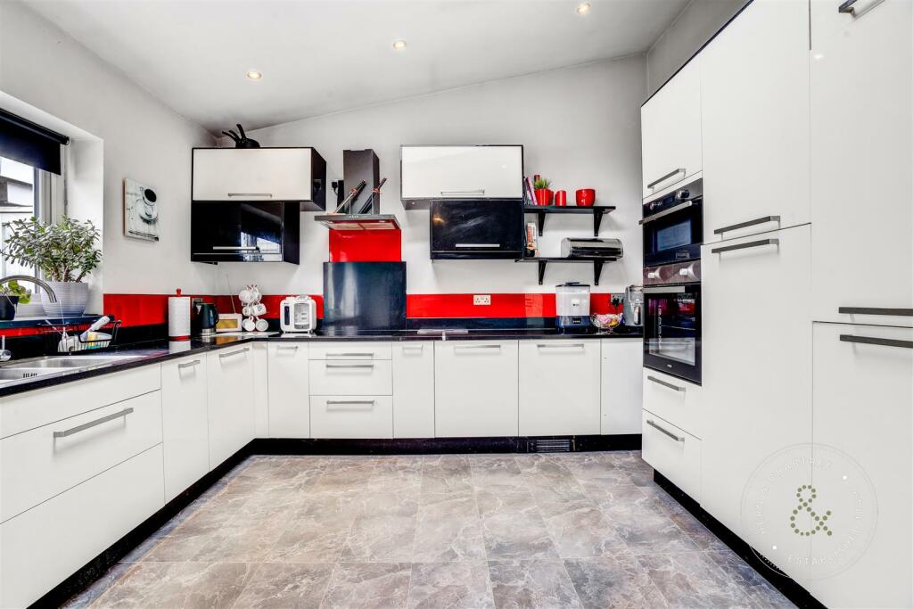 New Road, Rumney, HernCrabtree (18).jpg