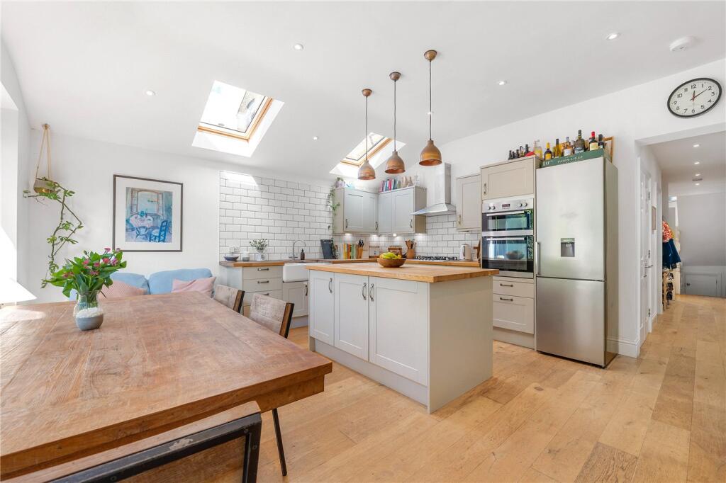 Open Plan Kitchen P2