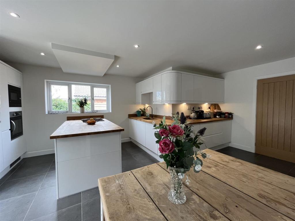 Open Plan Kitchen, Living &amp; Dining Room