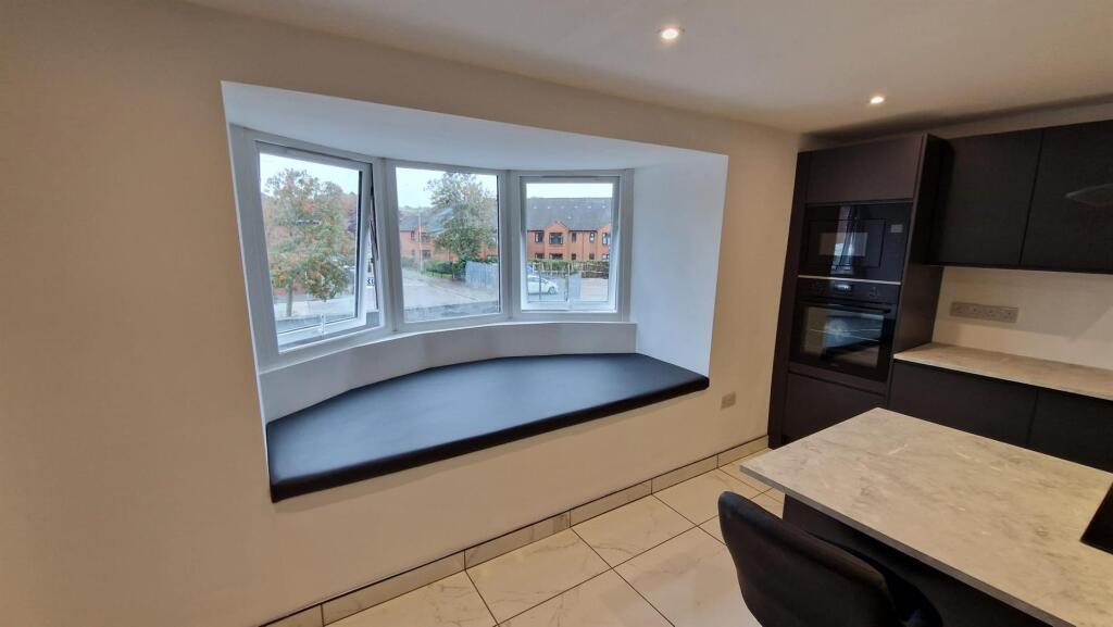Shared kitchen/Communal areas