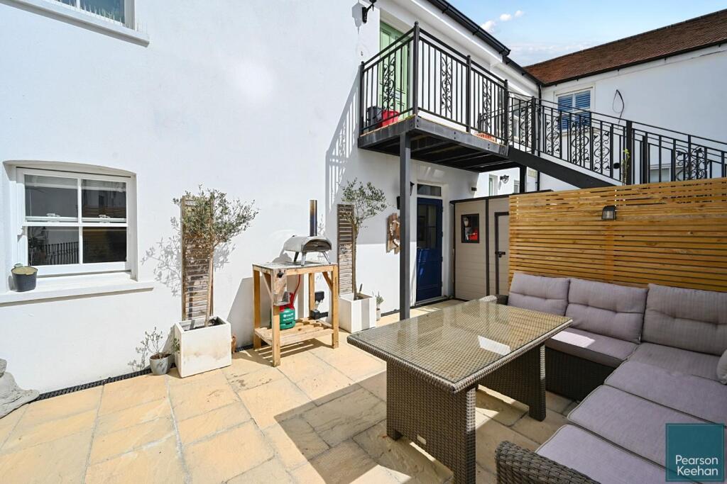 85 Drove Road, Portslade, BN41 (6).jpg