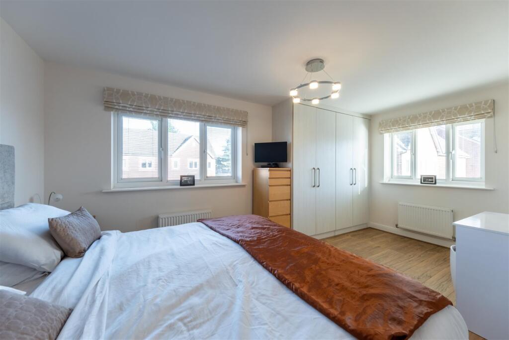 27 Shakerley Close-014.jpg