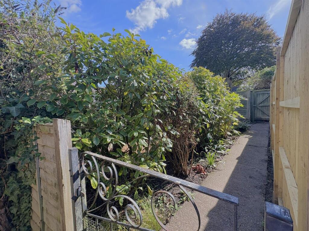 garden entrance.JPEG