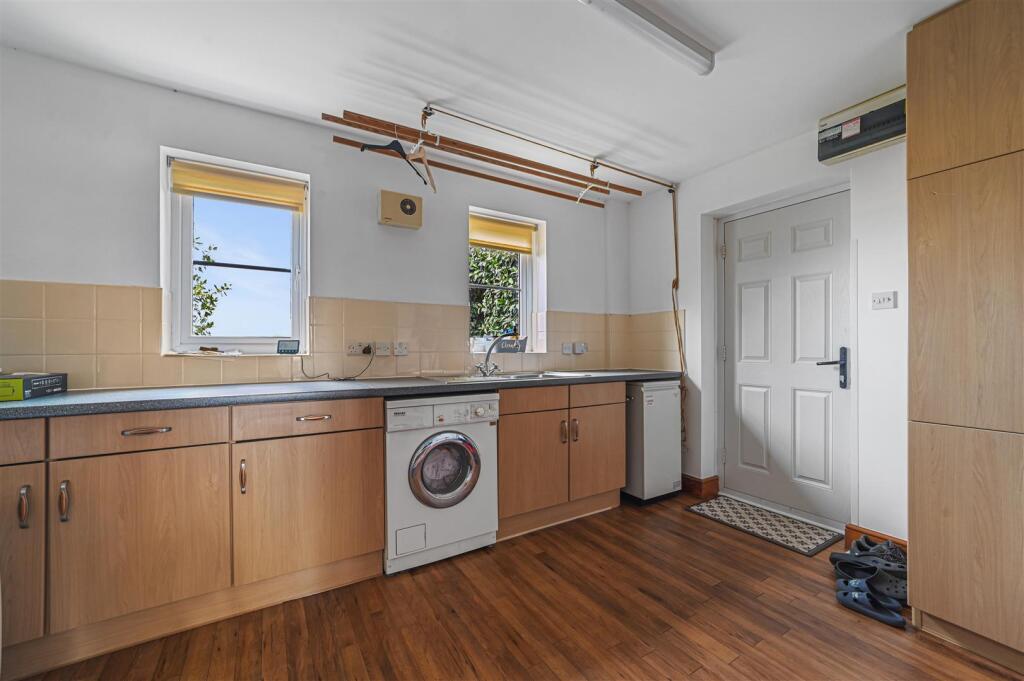 Utility/Boot Room