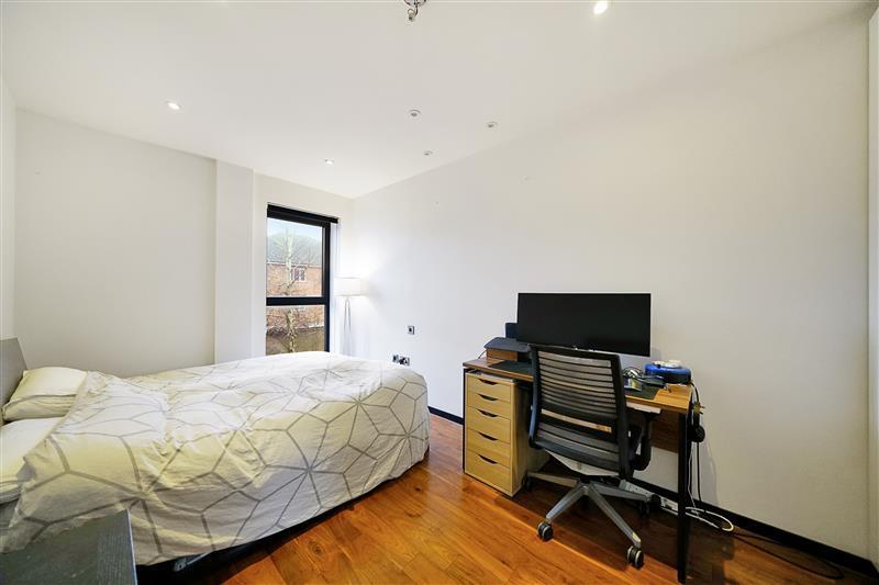 Flat 21, Crystal Court - Sdj8UTXmV1638Yj43T4B.jpg