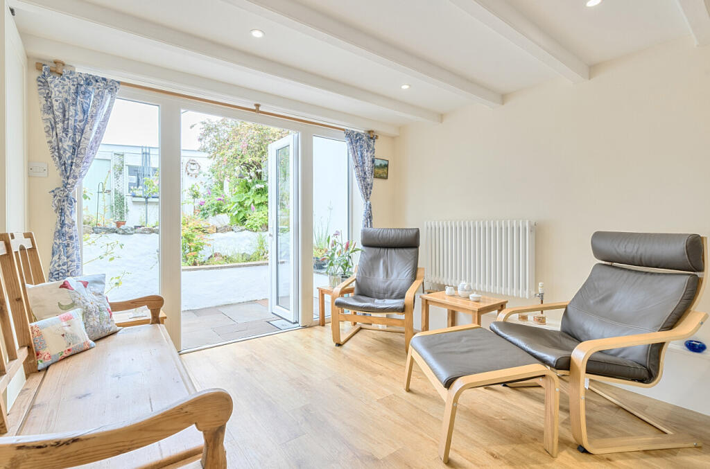 1307226-6-684aa45...