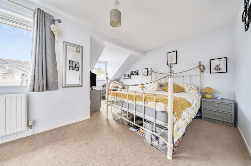 Principal bedroom