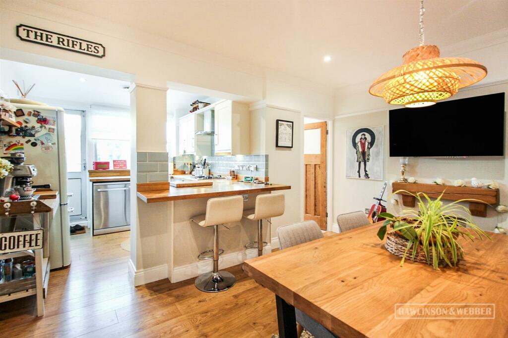 178 HIGH STREET (12).jpg