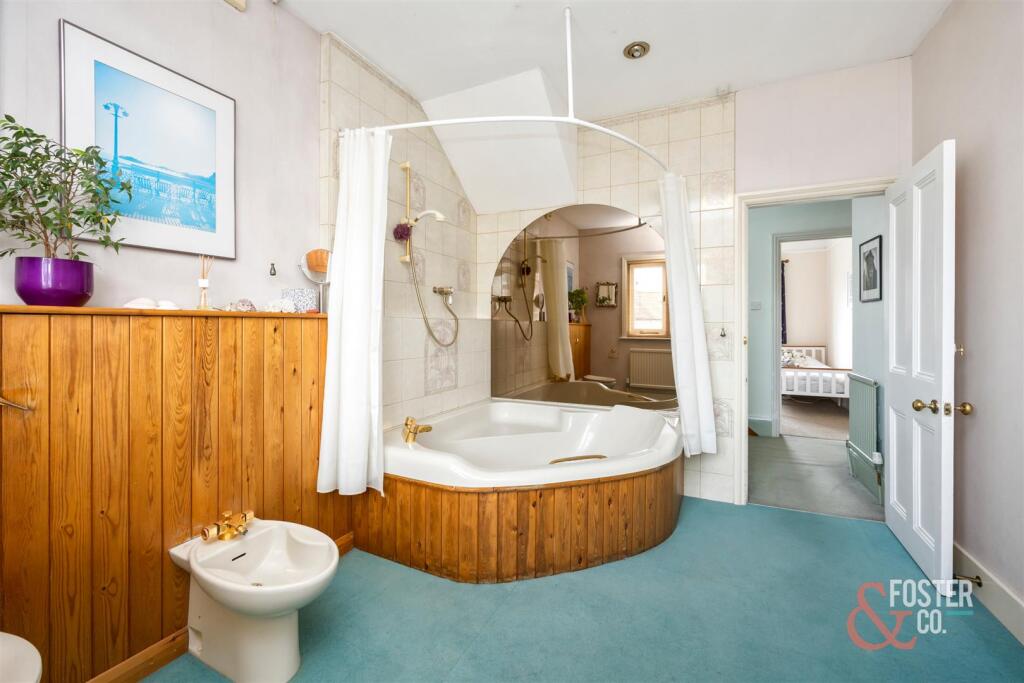 Bigwood Avenue, 21-012.JPG