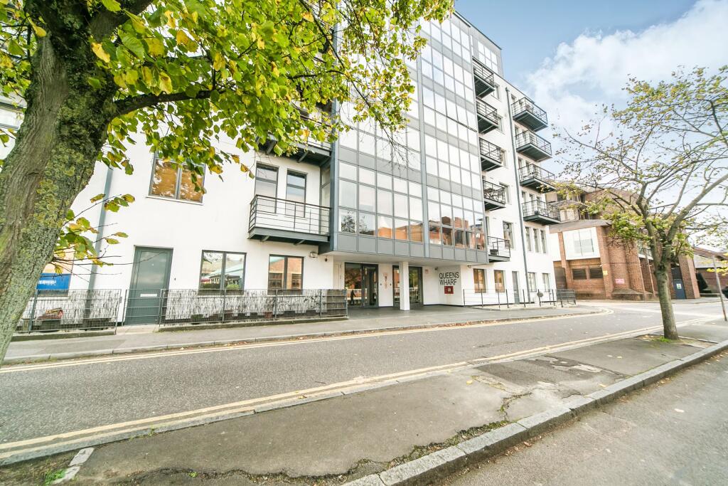 c0c3b827-59c5-46ee-b