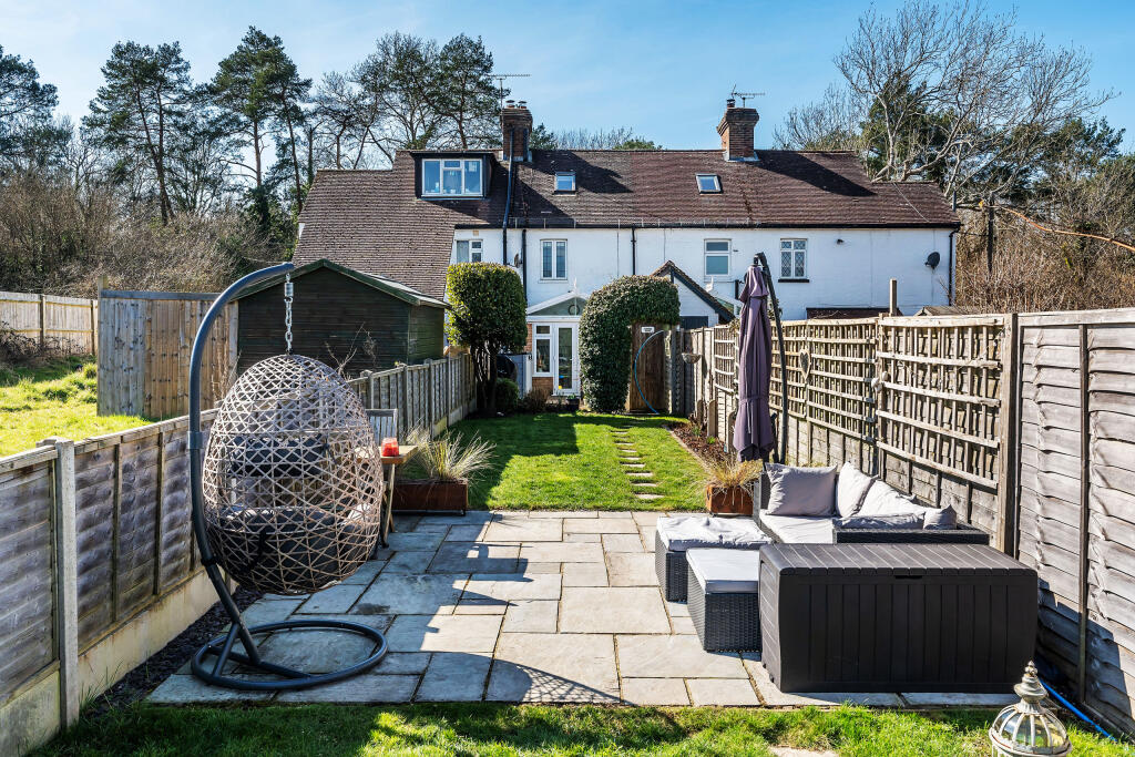 3-Uckfield-Cottage-11