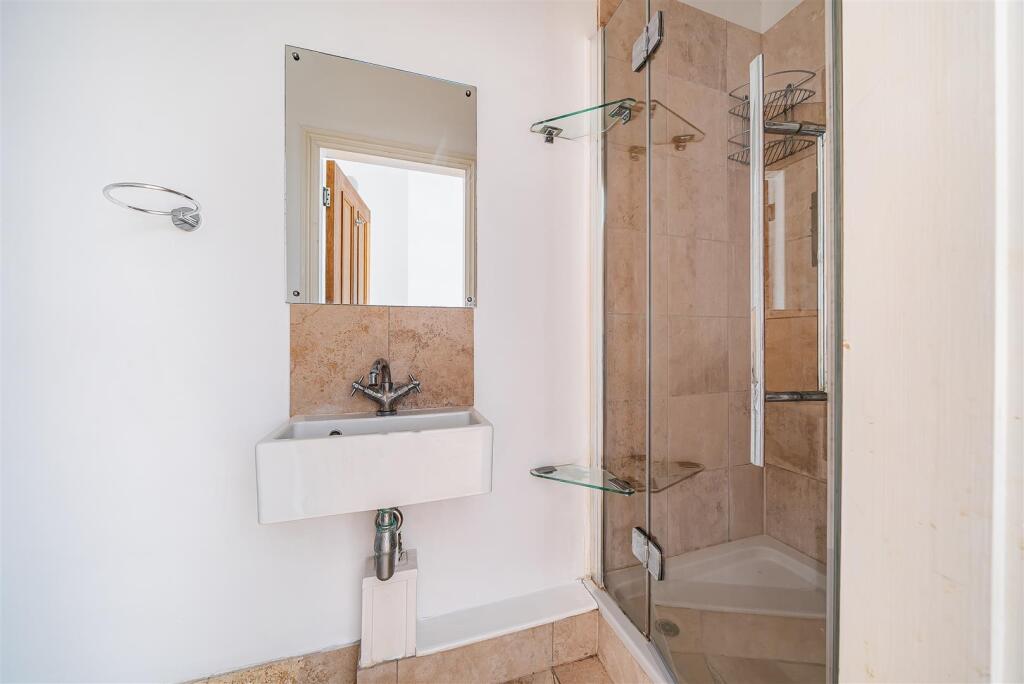 En Suite .jpg