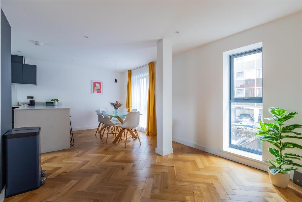 Hamilton Villas 3-9.jpg