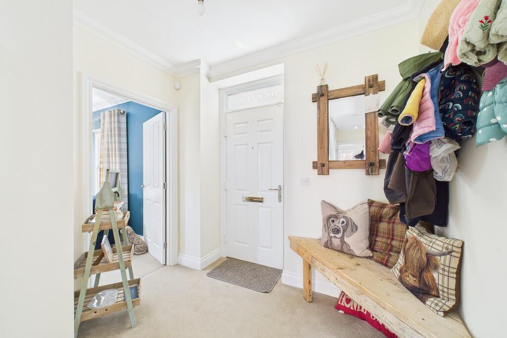 CAM01689G0-PR0489...