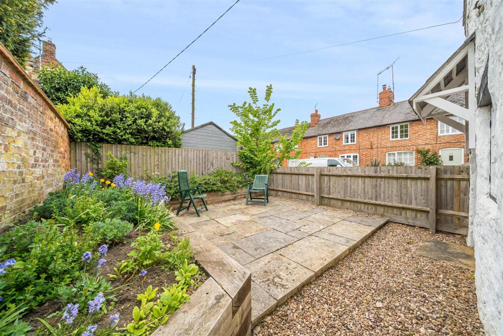 The White Cottage, 21 Wappenham Road, Abthorpe (2)