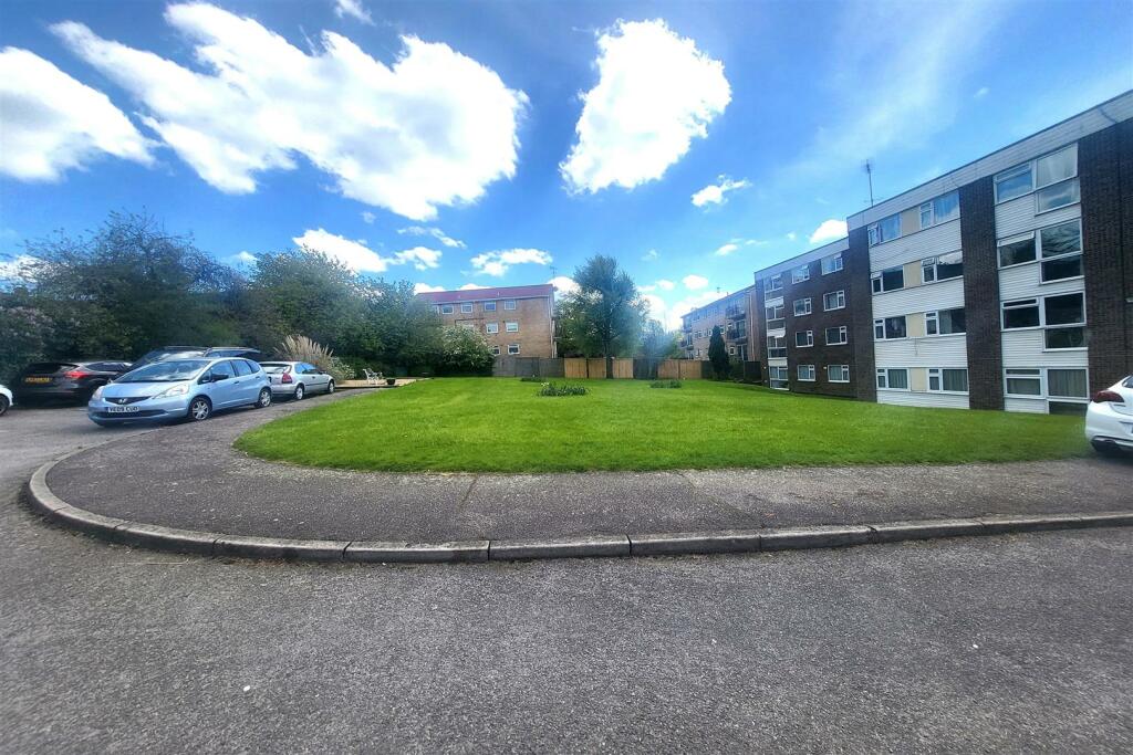 COMMUNAL GARDENS