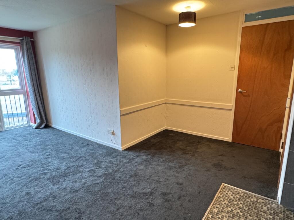 67 Dev Ct - lounge