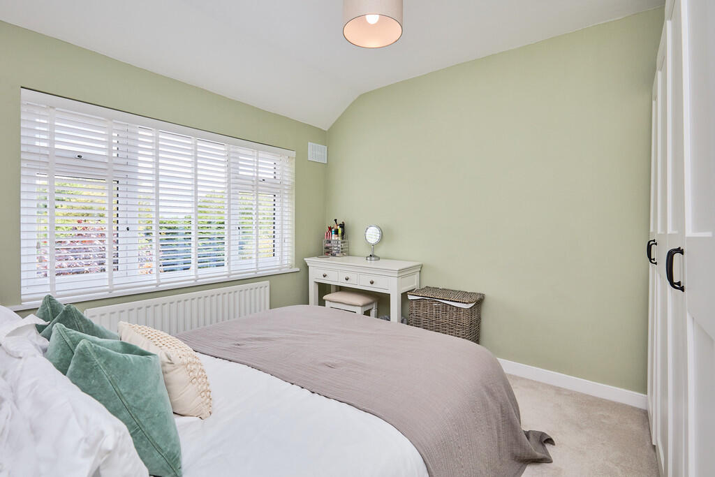 Edward Knight 202...