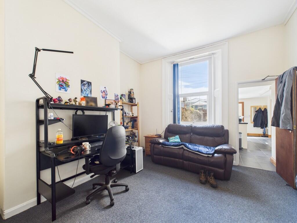 CAM02089G0-PR0533...