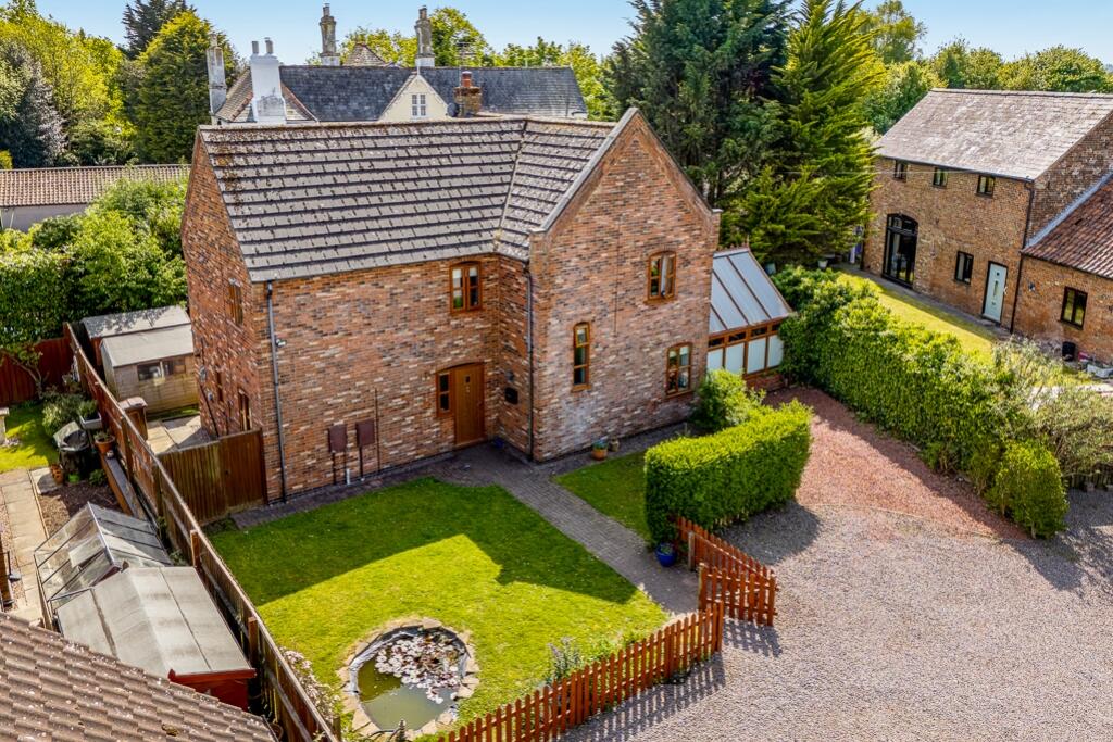 2 Whiteacre Gardens (Gedney)-2