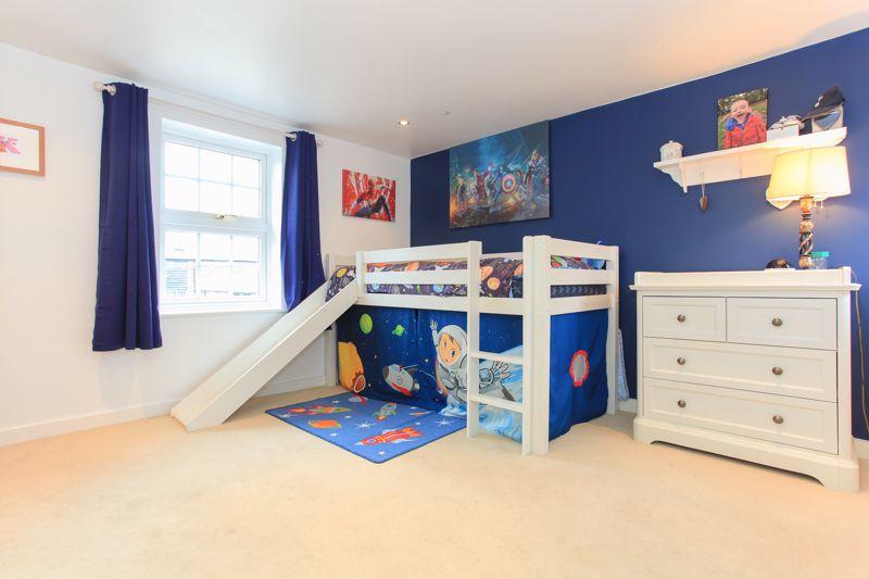Bedroom 3 (Mai...