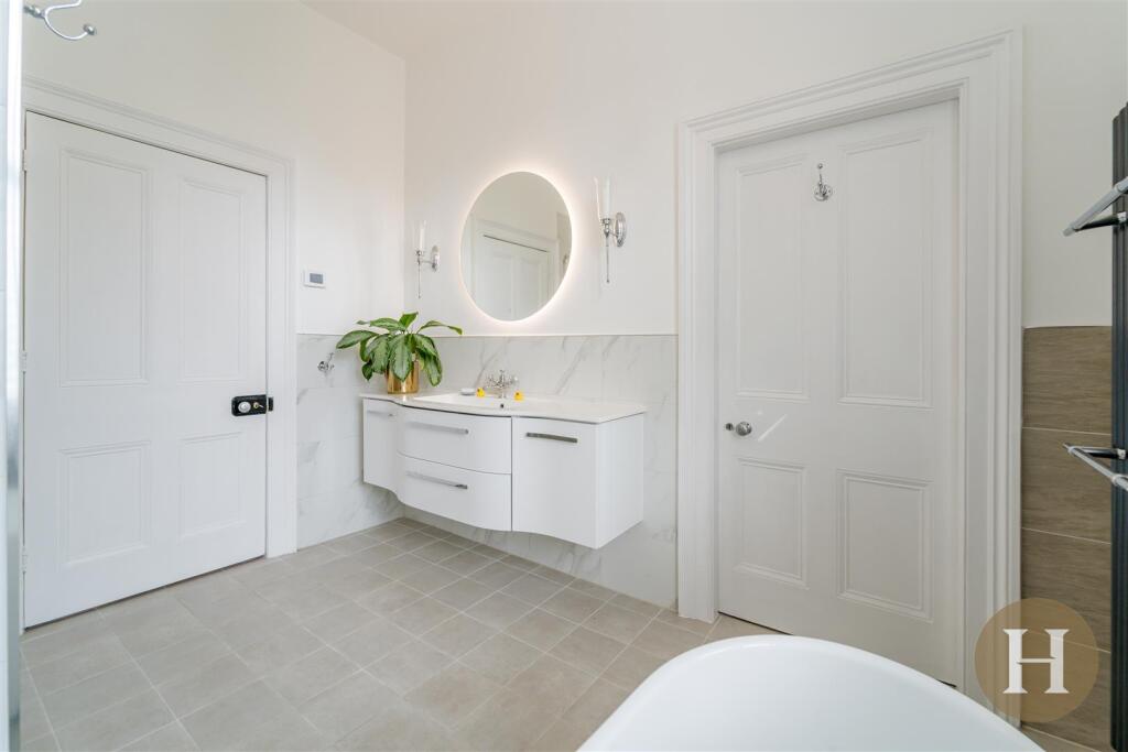 Hadleigh Estate Agents-49.jpg