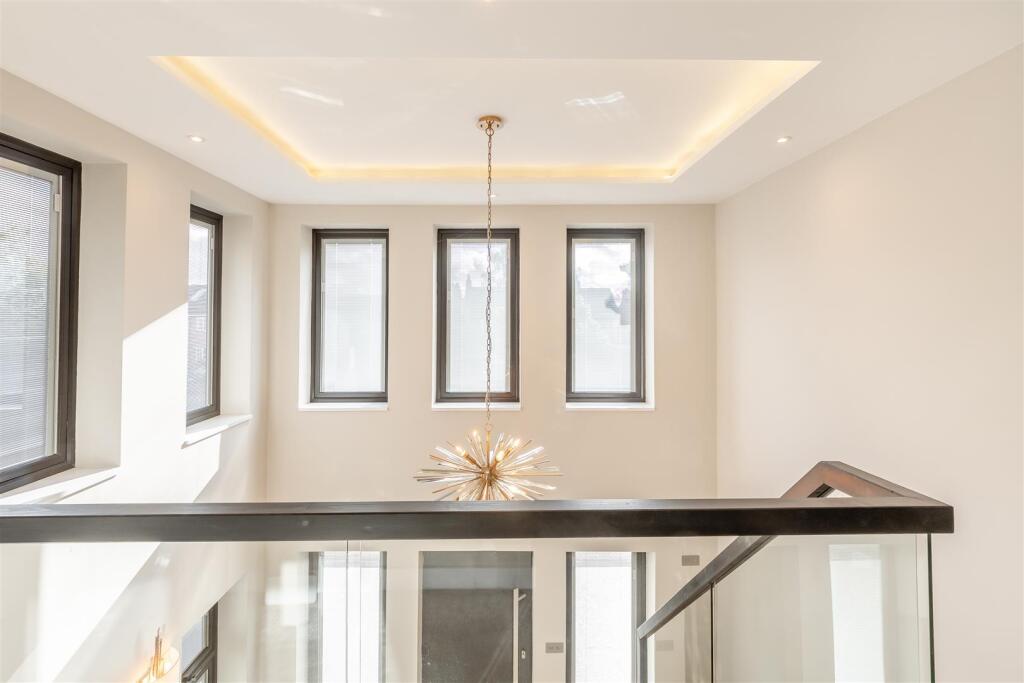 8661993-interior08.jpg
