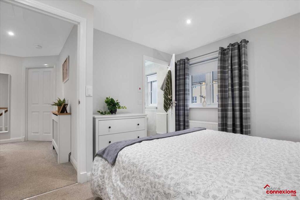 Bedroom One (3)