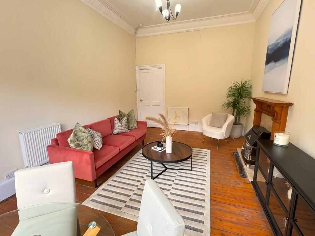 Lounge 4
