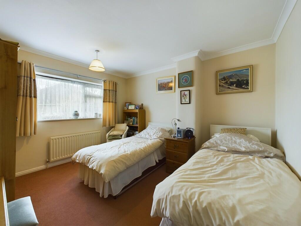 CAM02854G0-PR0203...