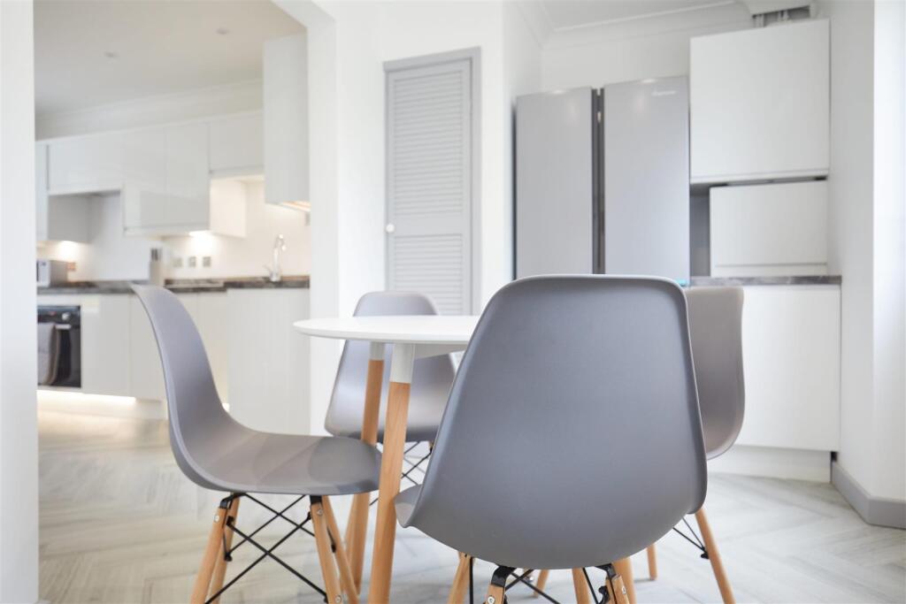 119 South Park Avenue 6.jpg