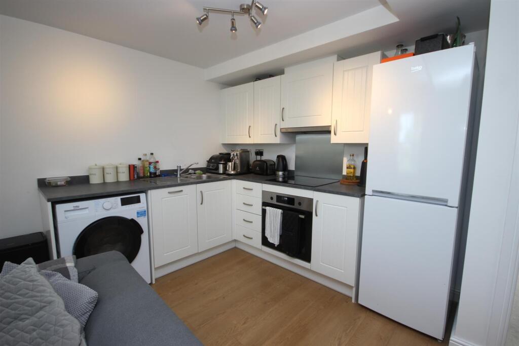 Kitchen.JPG