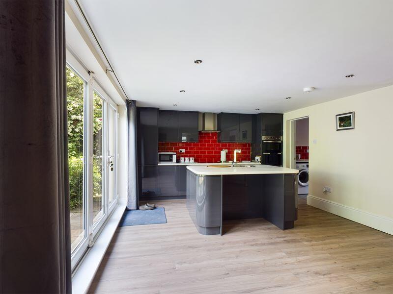 Living dining kitchen