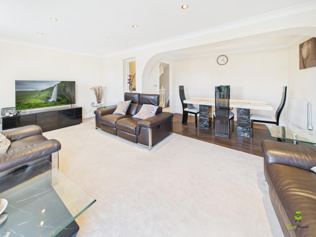 Presented by Clinton at EweMove Bexleyheath and Da