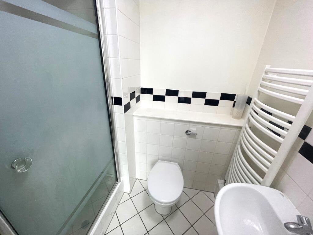 En-suite Bathroom