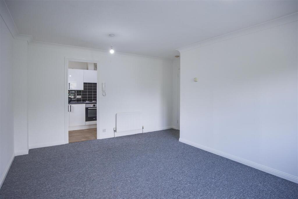 Spacious Open-Plan