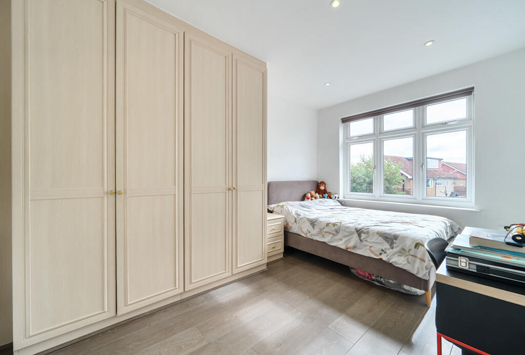 1342788-18-68a7a7...