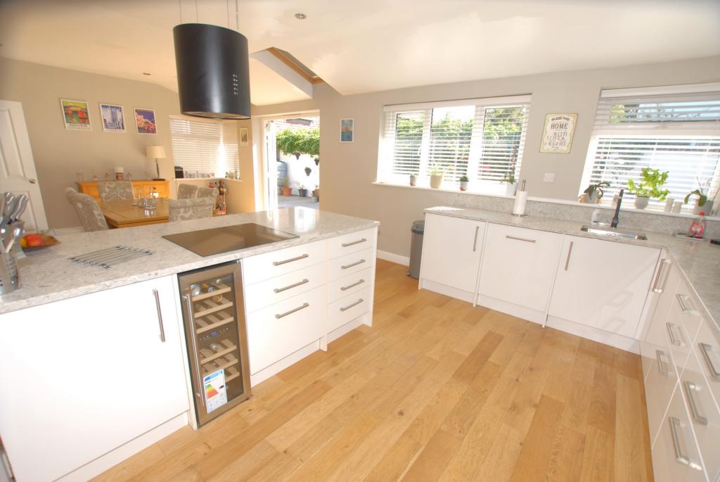 Kitchen/Dinning Room