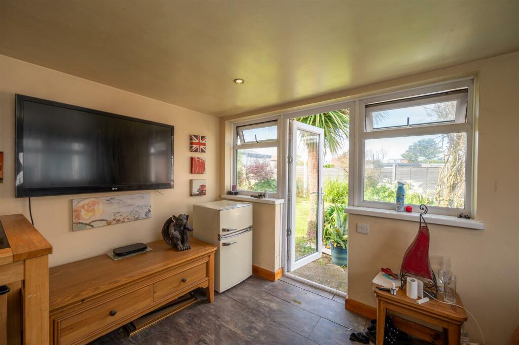 14 Sandy Point Road 24 11.jpg