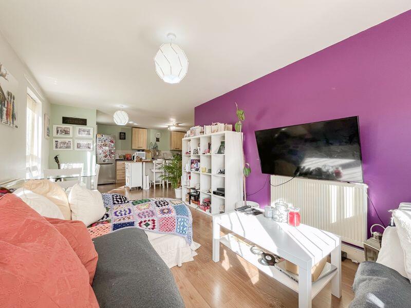 LOUNGE/DINING AREA/KITCHEN