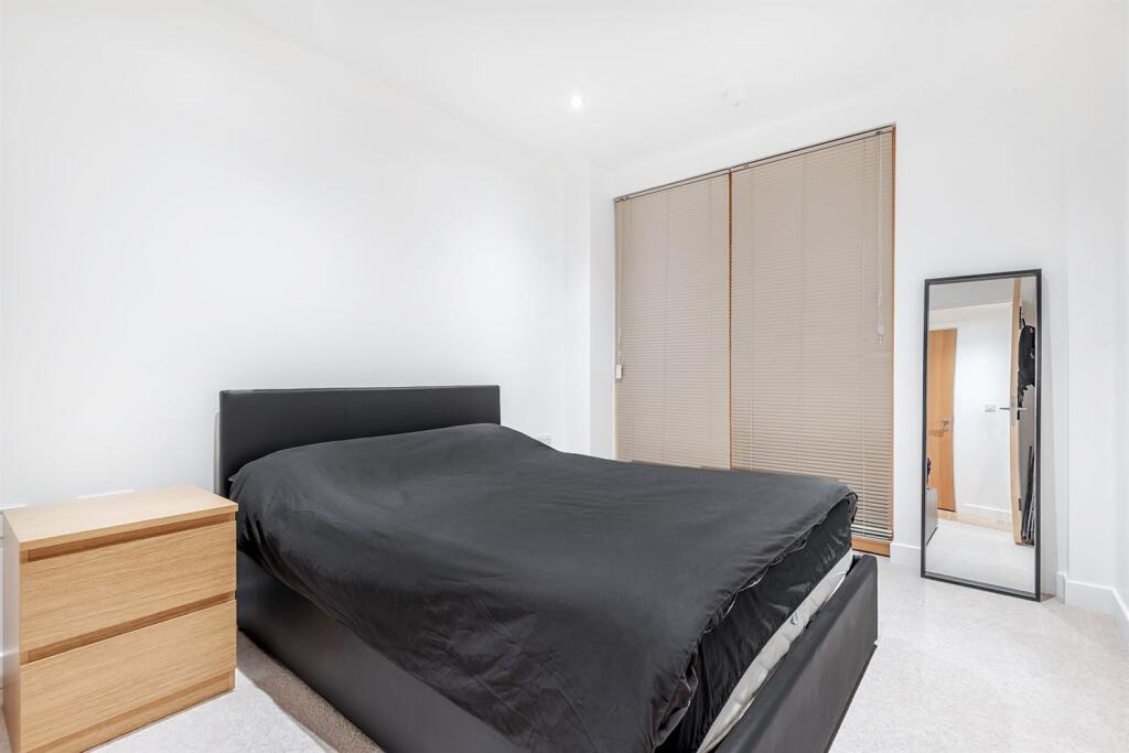 Second bedroom